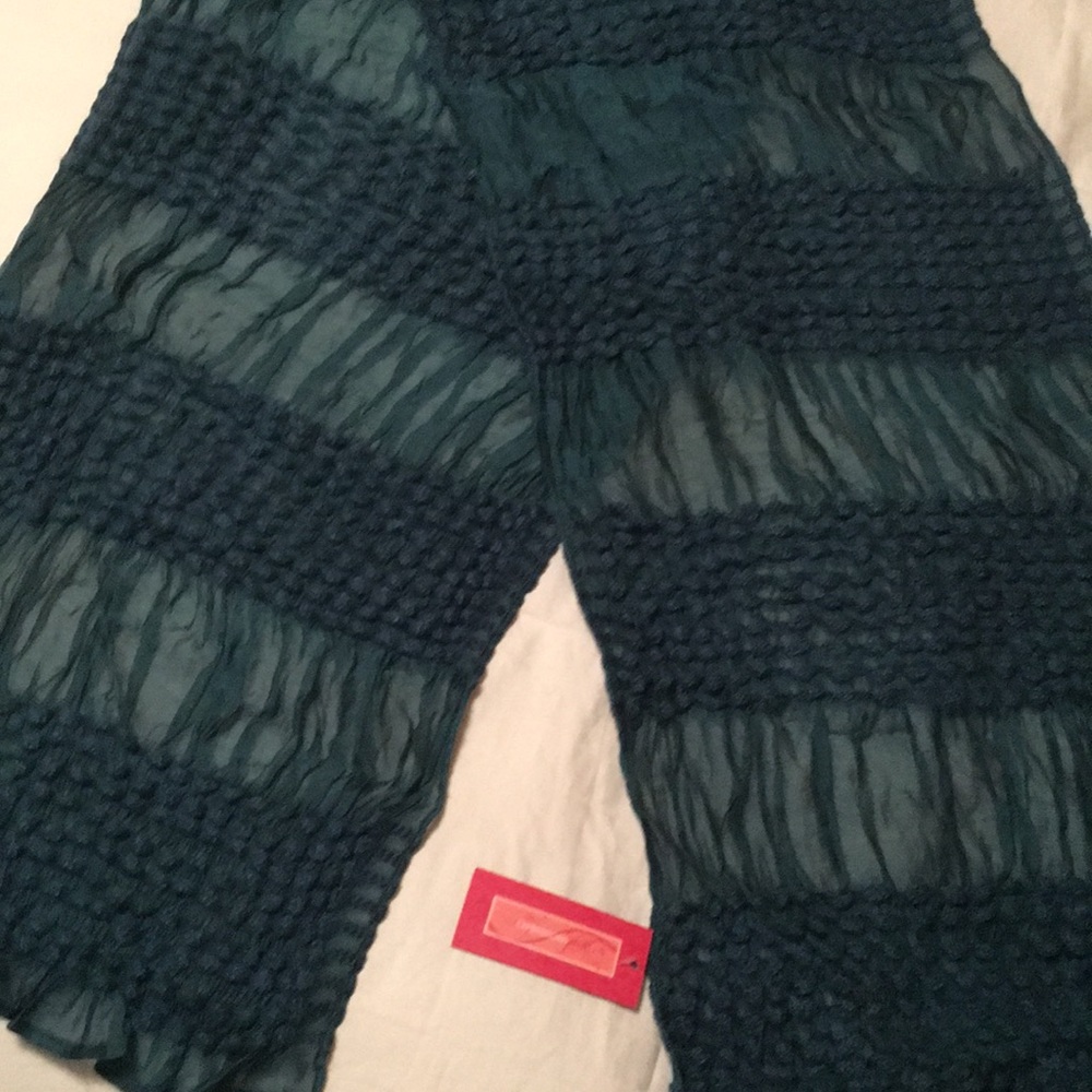 Fabulous Textured Teal Fashion Scarf